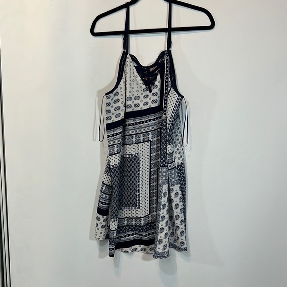 JEALOUS TOMATE DRESS COLOR BLUE/WHITE SIZE L - Picture 4 of 13